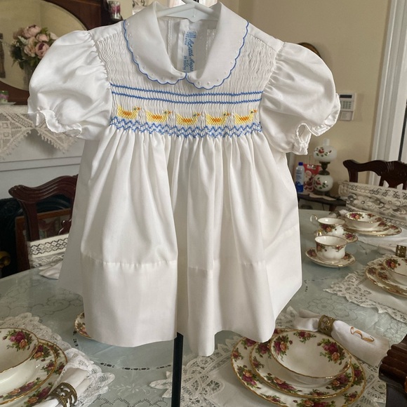 A Little Angel Vintage Infant Girls Smocked Dress size 24 months - Picture 6 of 16